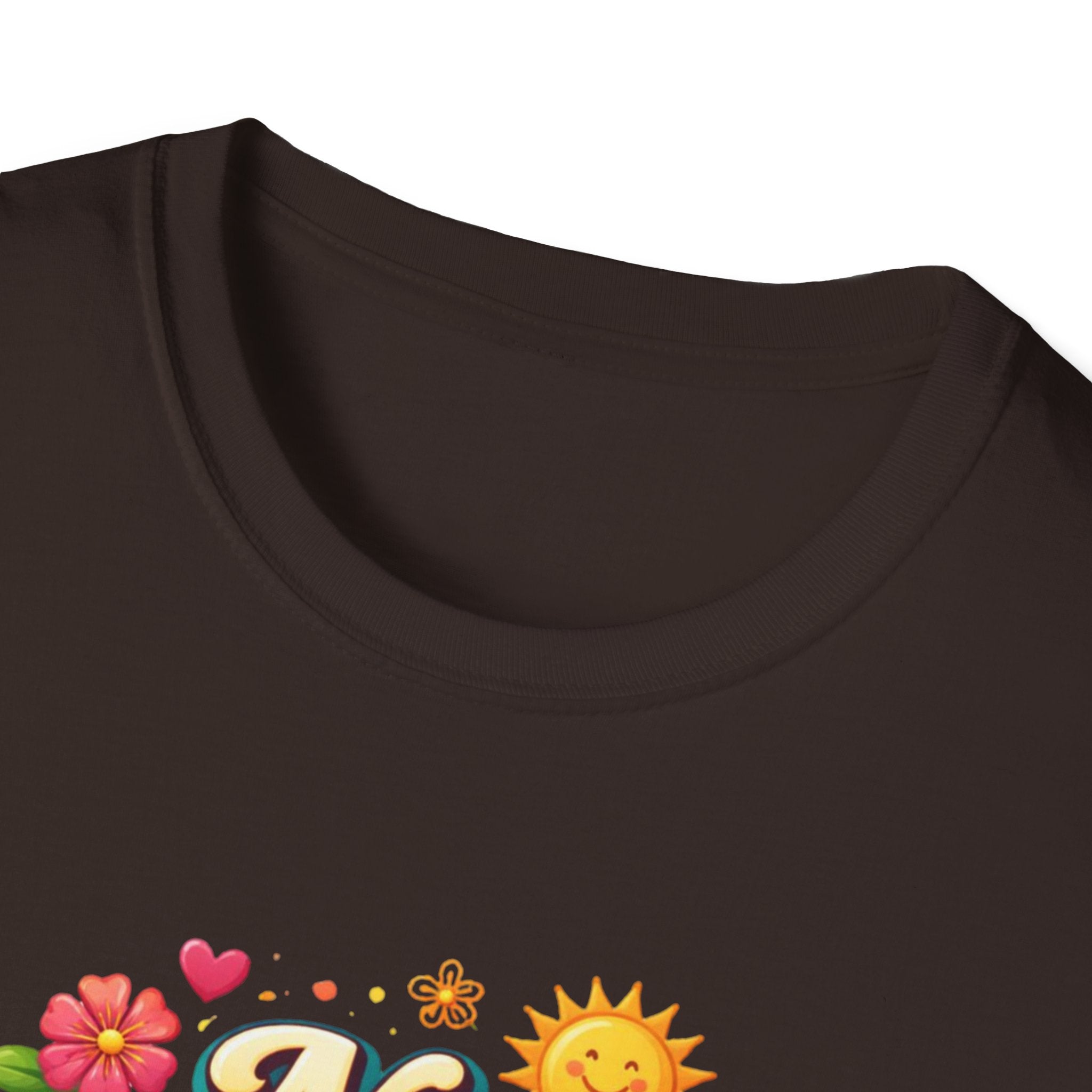 No Pasa Nada T-Shirt: 'No Worries, Be Happy' Casual Tee